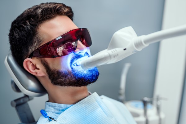 Questions To Ask Your Dentist About Teeth Whitening